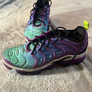 Nike Air Vapormax plus size 10